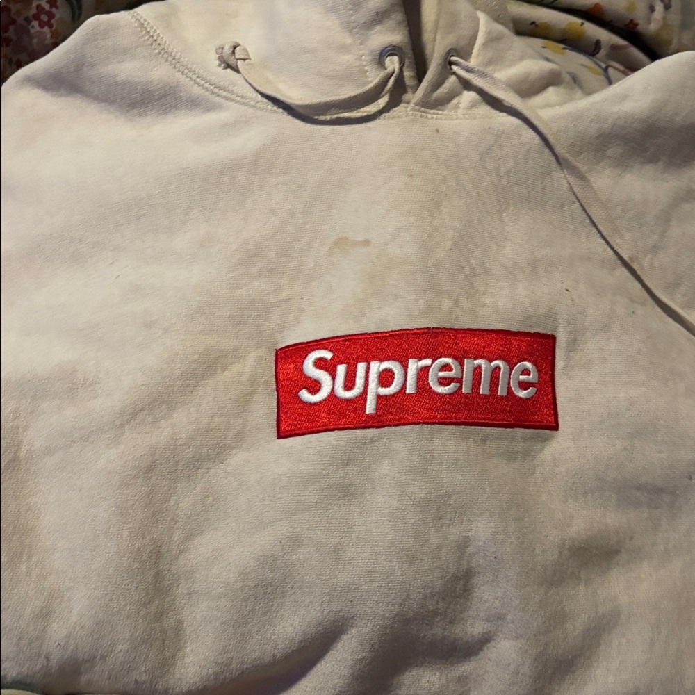 Supreme Crewneck Sweatshirt in Off-White with Red Logo